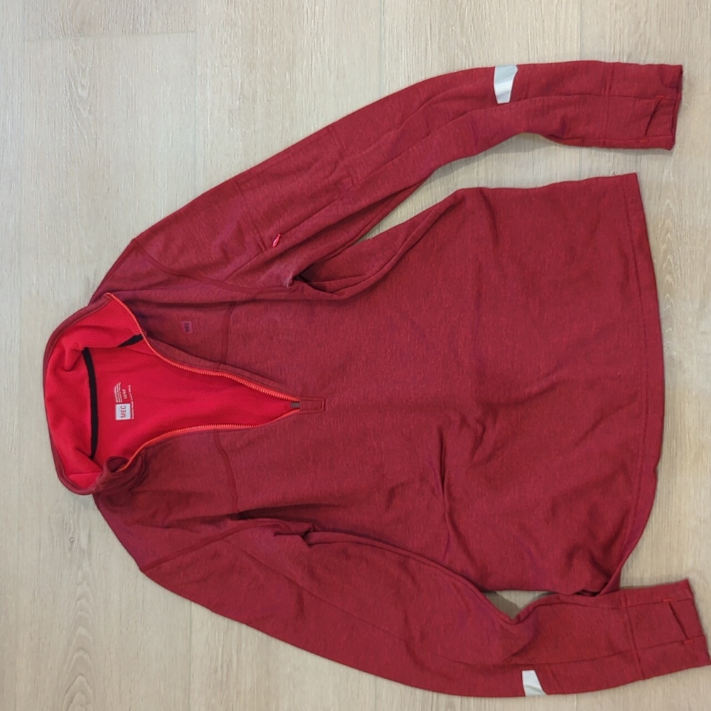 MEC Quarter Zip